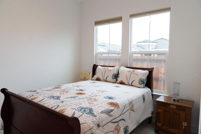 2039 Carmel Ranch Cir, Oakdale, CA 95361