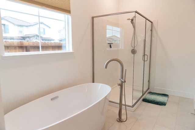 2039 Carmel Ranch Cir, Oakdale, CA 95361