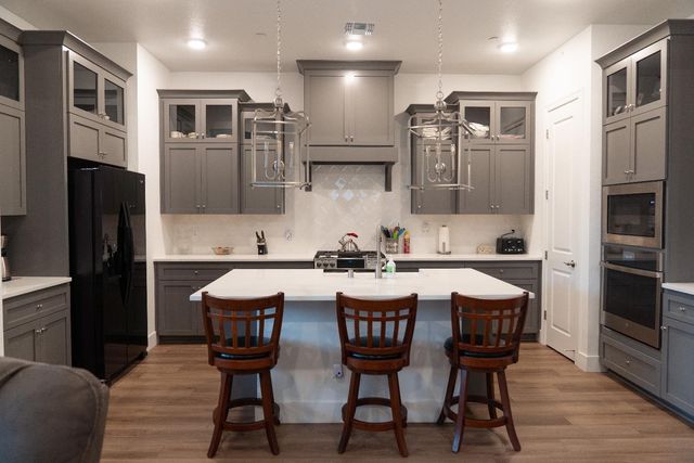 2039 Carmel Ranch Cir, Oakdale, CA 95361