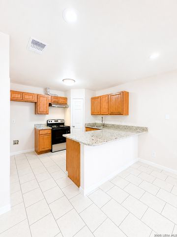 7234 CORAL SPGS, San Antonio, TX 78250