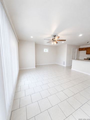 7234 CORAL SPGS, San Antonio, TX 78250
