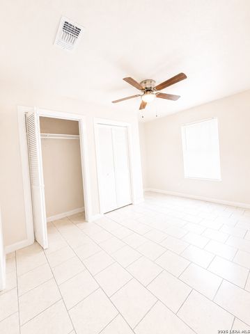 7234 CORAL SPGS, San Antonio, TX 78250