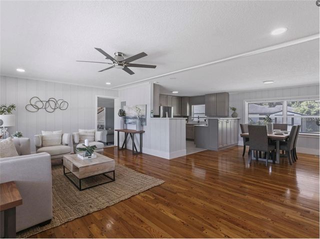 212 W 1ST AVENUE, Windermere, FL 34786