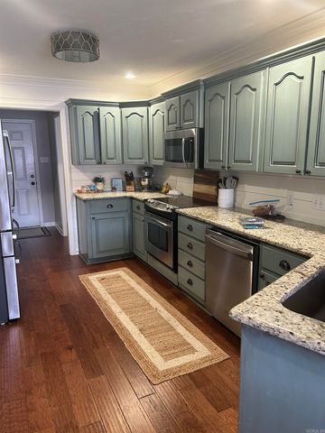 125 Las Colinas, Conway, AR 72034