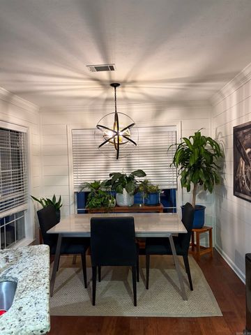 125 Las Colinas, Conway, AR 72034