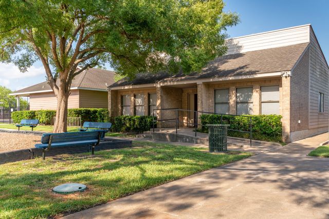 1704 Crystal Hills Drive, Houston, TX 77077