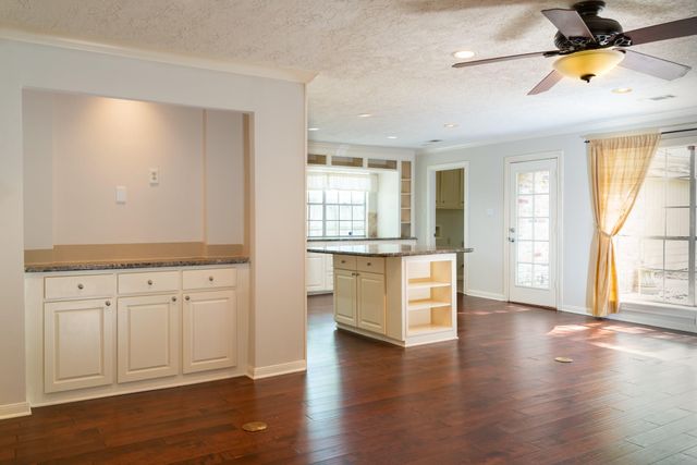 1704 Crystal Hills Drive, Houston, TX 77077