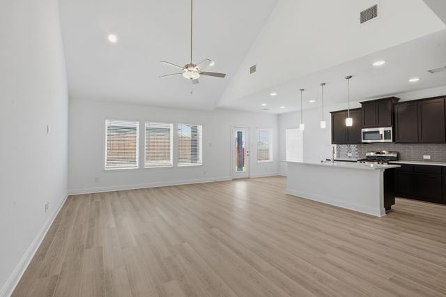 2911 Hanscom Street, Forney, TX 75126