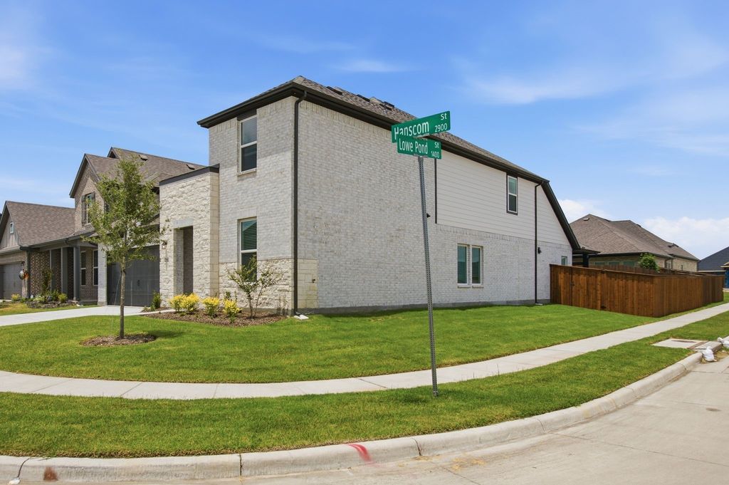 2911 Hanscom Street, Forney, TX 75126
