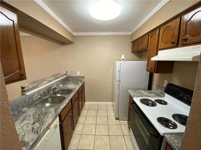 6702 Everhart H-108, Corpus Christi, TX 78413