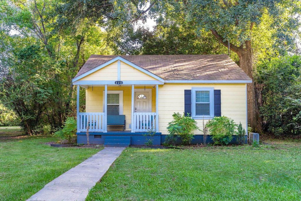 820 W 5th St., Hattiesburg, MS 39401