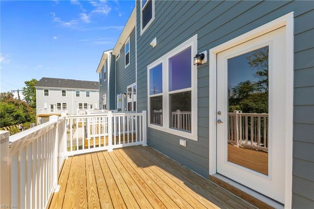 176 Freeman DR, Hampton, VA 23666