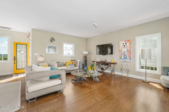 108 Swing Easy Lane, Harkers Island, NC 28531