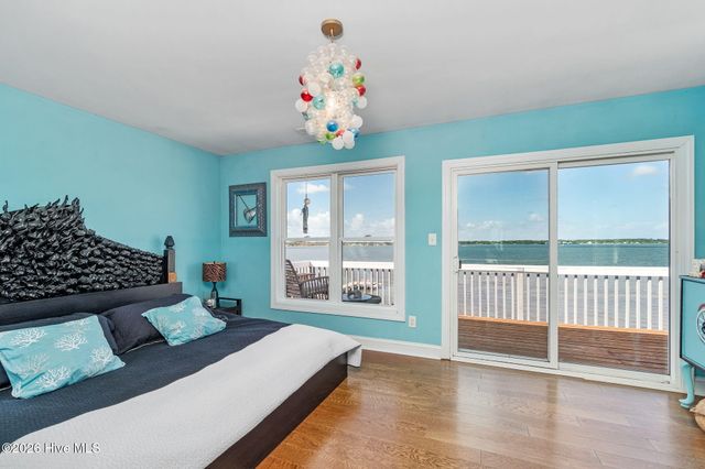 108 Swing Easy Lane, Harkers Island, NC 28531