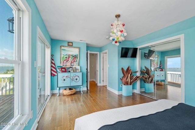 108 Swing Easy Lane, Harkers Island, NC 28531