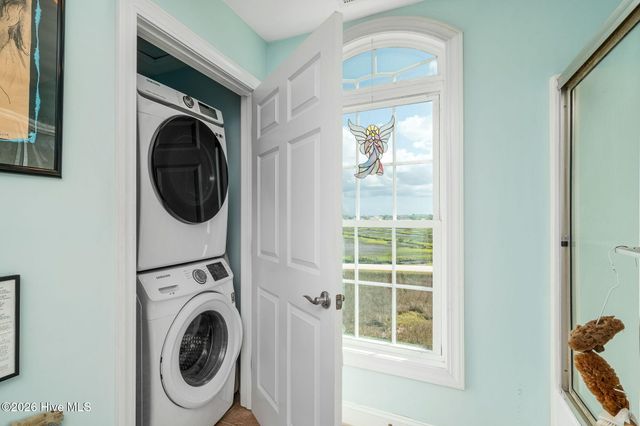 108 Swing Easy Lane, Harkers Island, NC 28531