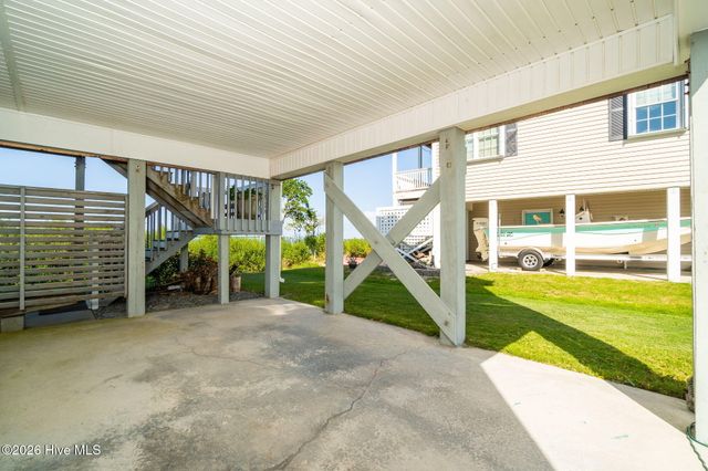 108 Swing Easy Lane, Harkers Island, NC 28531