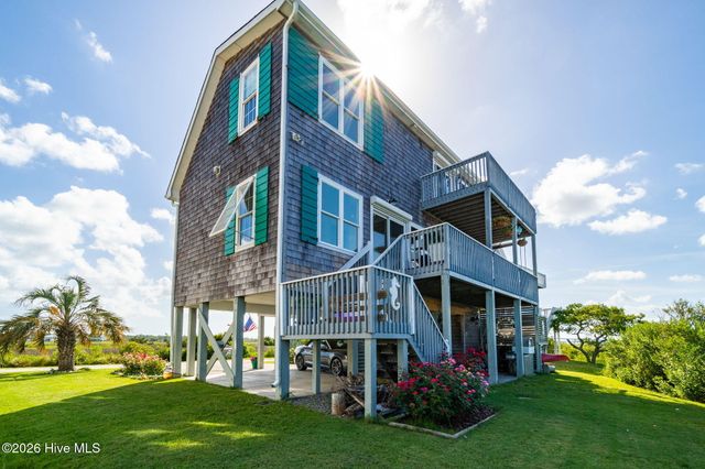 108 Swing Easy Lane, Harkers Island, NC 28531