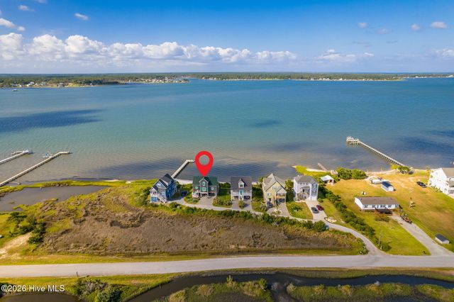 108 Swing Easy Lane, Harkers Island, NC 28531
