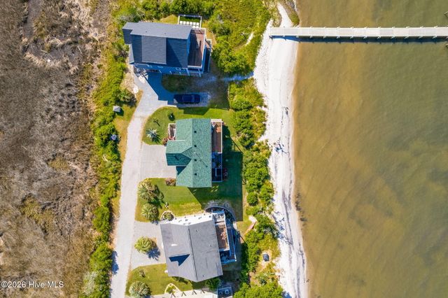 108 Swing Easy Lane, Harkers Island, NC 28531