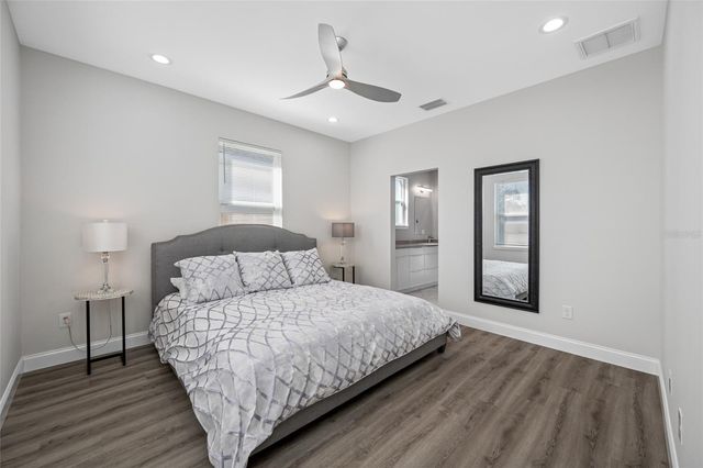 2144 43RD TERRACE N, St Petersburg, FL 33714