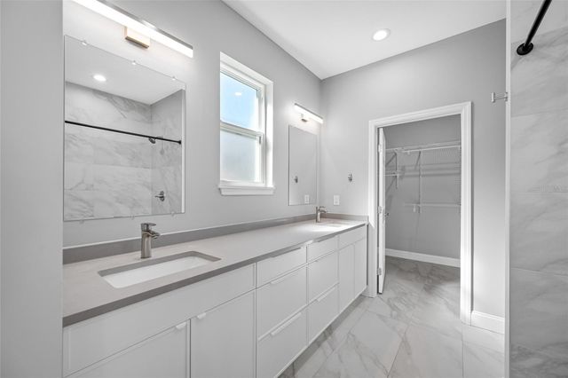 2144 43RD TERRACE N, St Petersburg, FL 33714