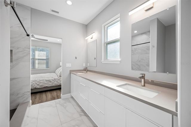 2144 43RD TERRACE N, St Petersburg, FL 33714