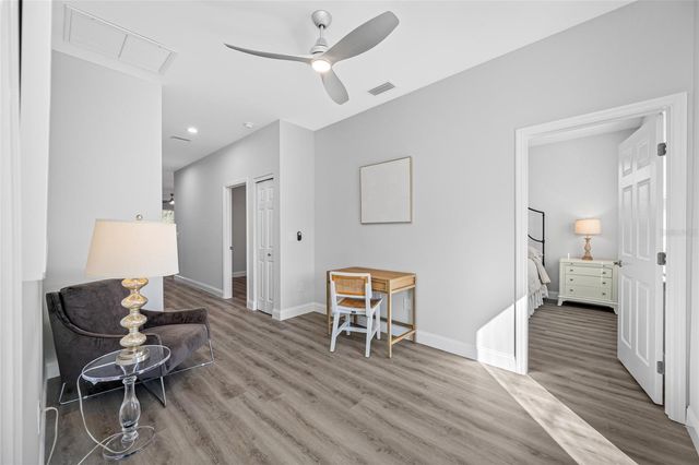 2144 43RD TERRACE N, St Petersburg, FL 33714