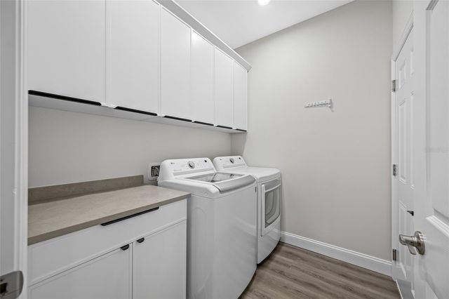 2144 43RD TERRACE N, St Petersburg, FL 33714