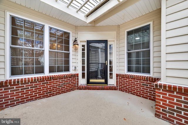 44385 MALTESE FALCON SQ, Ashburn, VA 20147