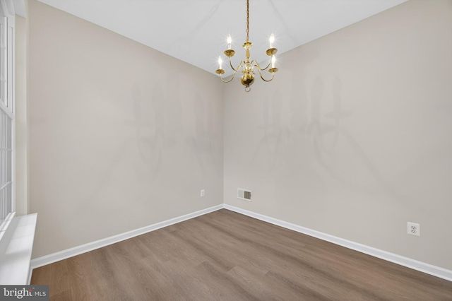 44385 MALTESE FALCON SQ, Ashburn, VA 20147