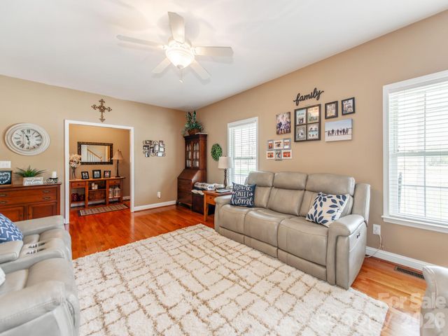 2261 Stallings Road, Harrisburg, NC 28075