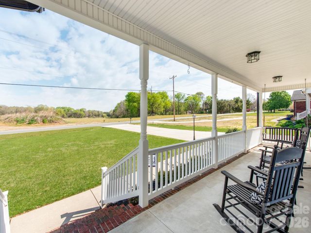 2261 Stallings Road, Harrisburg, NC 28075