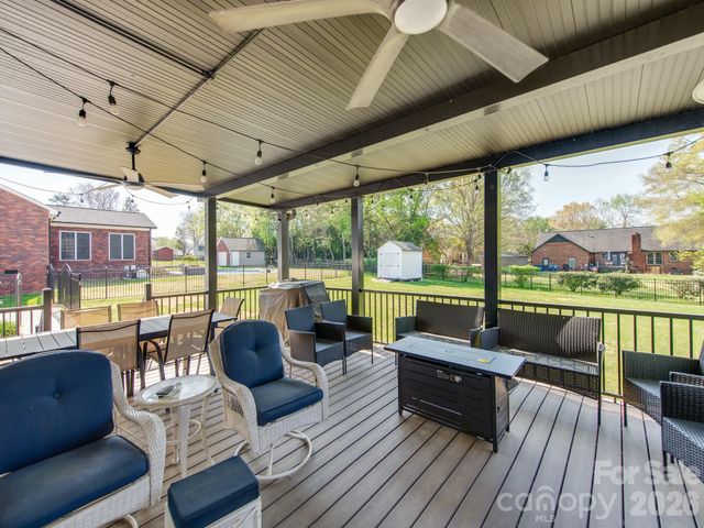 2261 Stallings Road, Harrisburg, NC 28075