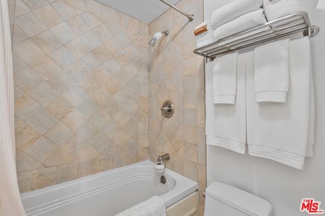 1131 Alta Loma Road 515, West Hollywood, CA 90069