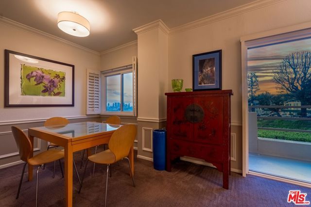 1131 Alta Loma Road 515, West Hollywood, CA 90069