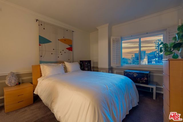 1131 Alta Loma Road 515, West Hollywood, CA 90069