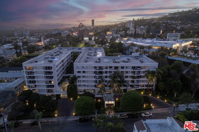 1131 Alta Loma Road 515, West Hollywood, CA 90069