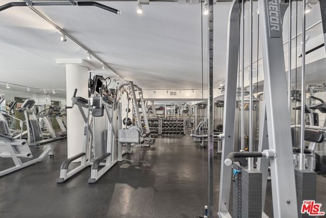 1131 Alta Loma Road 515, West Hollywood, CA 90069