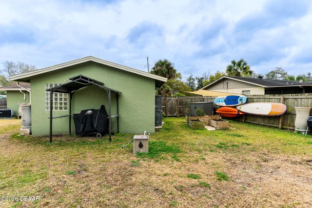 728 N Flamingo Drive, Holly Hill, FL 32117