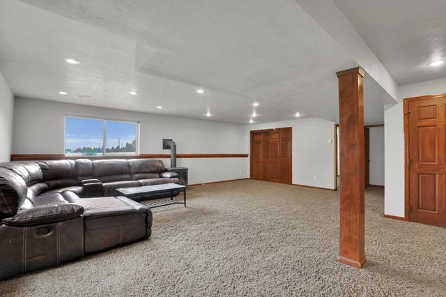 20306 E Happy Trails Ln, Otis Orchards, WA 99027