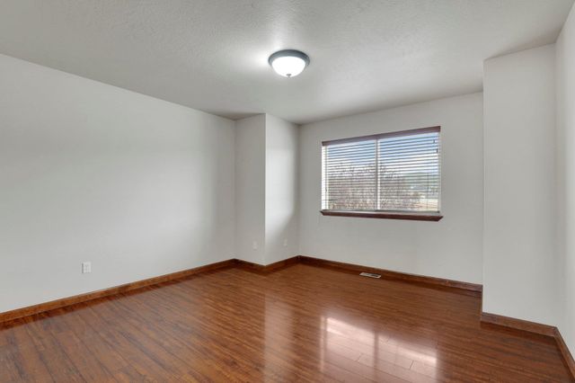 20306 E Happy Trails Ln, Otis Orchards, WA 99027