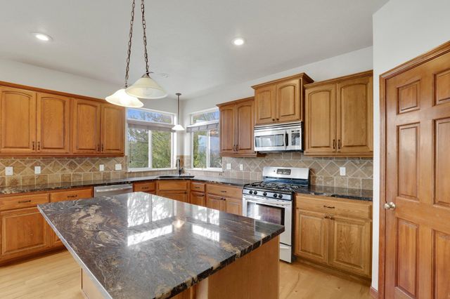 20306 E Happy Trails Ln, Otis Orchards, WA 99027