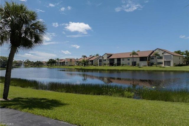 8445 Charter Club CIR 3, Fort Myers, FL 33919