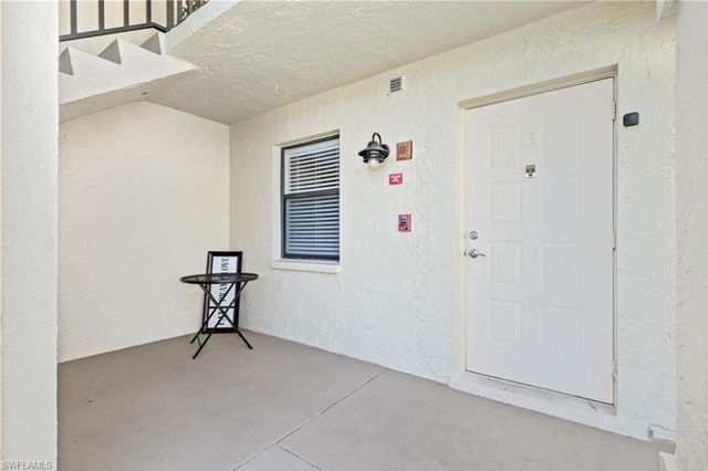 8445 Charter Club CIR 3, Fort Myers, FL 33919