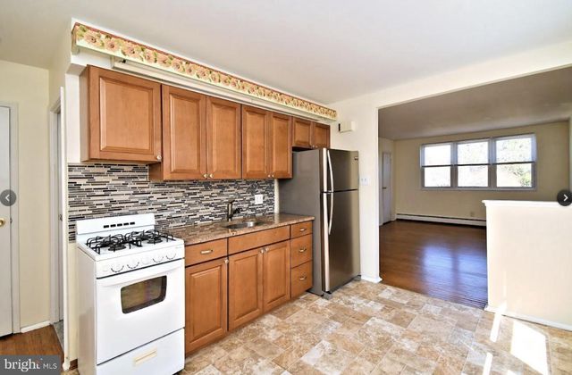 100 BORBECK AVE #2ND FLOOR, Rockledge, PA 19046