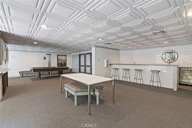 750 N Kings Road 111, West Hollywood, CA 90069