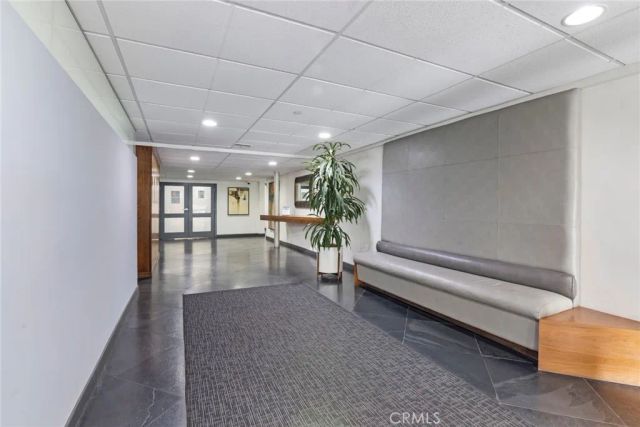 750 N Kings Road 111, West Hollywood, CA 90069