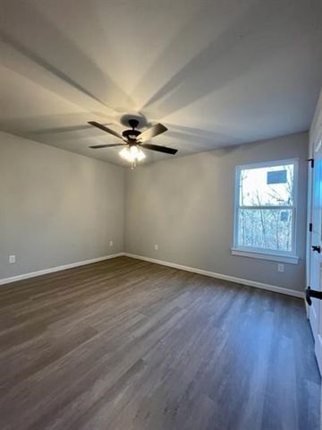 8 Copinsay Lane, Bella Vista, AR 72715