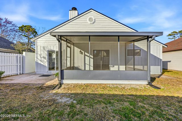 2170 THE WOODS Drive E, Jacksonville, FL 32246